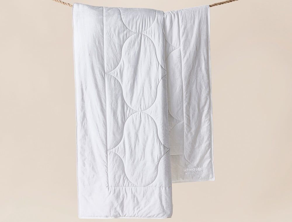Couette été 2 personnes - 200x200 cm - Soie satin été - Coloris Unique - Linvosges