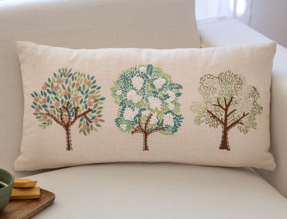 Coussin brodé rectangulaire - 30x60 cm - En campagne - Coloris Unique - Linvosges