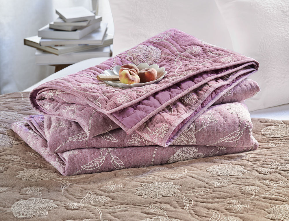 Couvre-lit brodé - 240x260 cm - Tendresse - Cassis - Linvosges