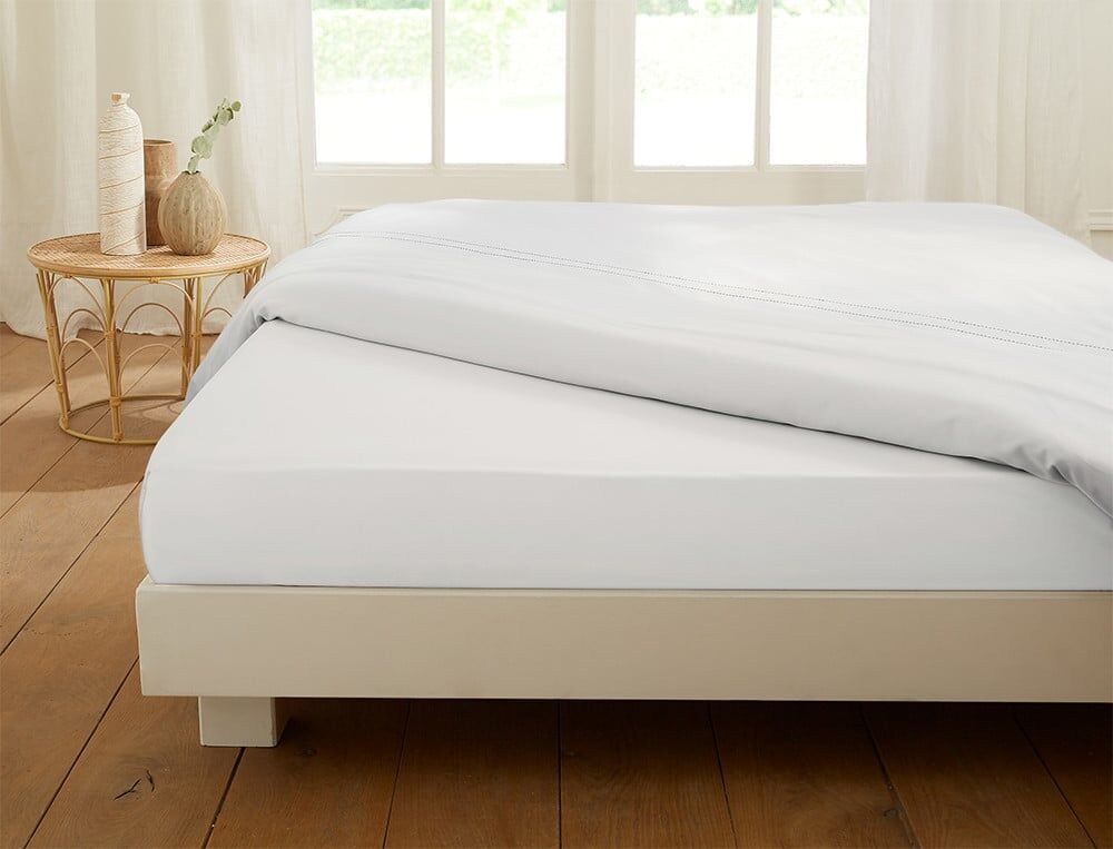 Drap-housse 2 pers. bonnet 35cm - 140x190 cm - Satin - Petale - Linvosges